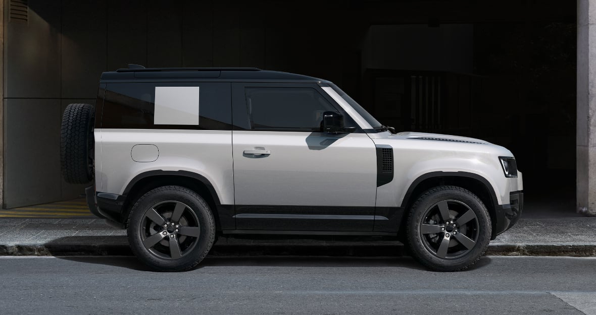 Land Rover Defender 90 2026 in Saudi Arabia