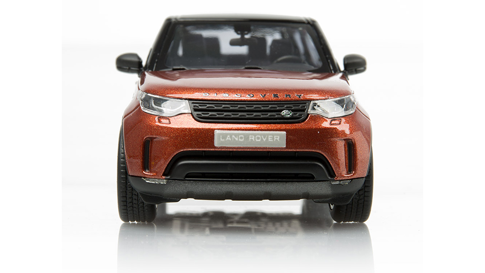 Shop Land Rover LAND ROVER DISCOVERY 1:43 SCALE MODEL in KSA