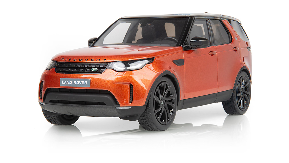 Discovery 1:18 Scale Model 7