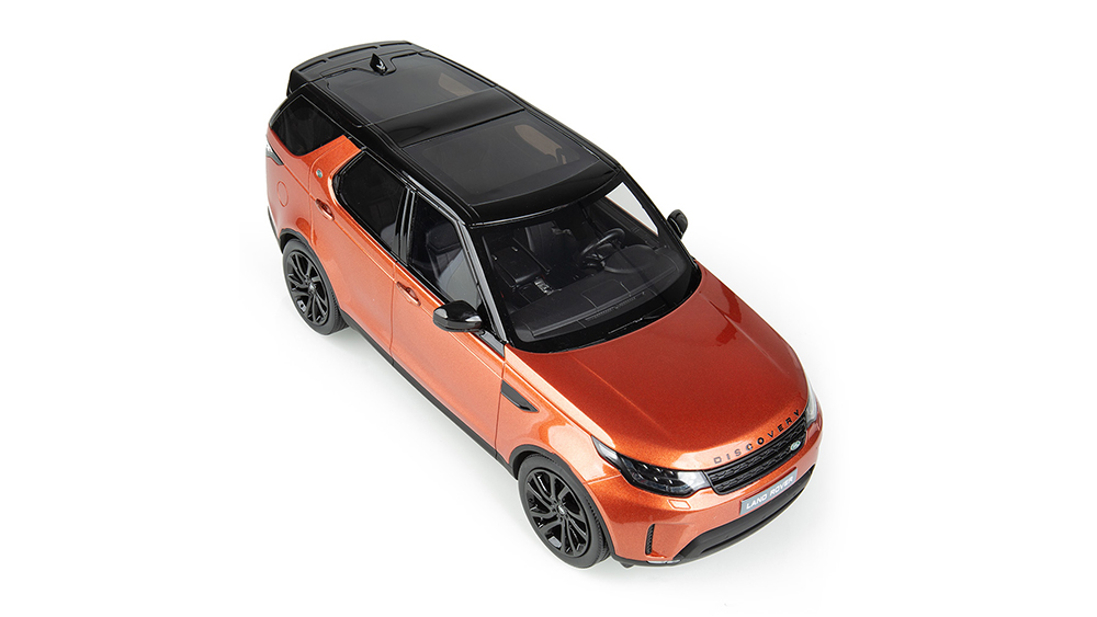 Discovery 1:18 Scale Model 9