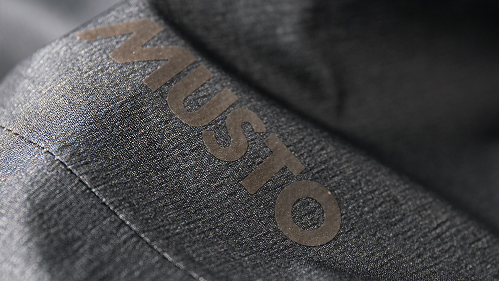 MEN'S GORE-TEX PACKABLE JACK 8